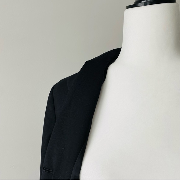 Classic Staple Blazer - Picture 7 of 14